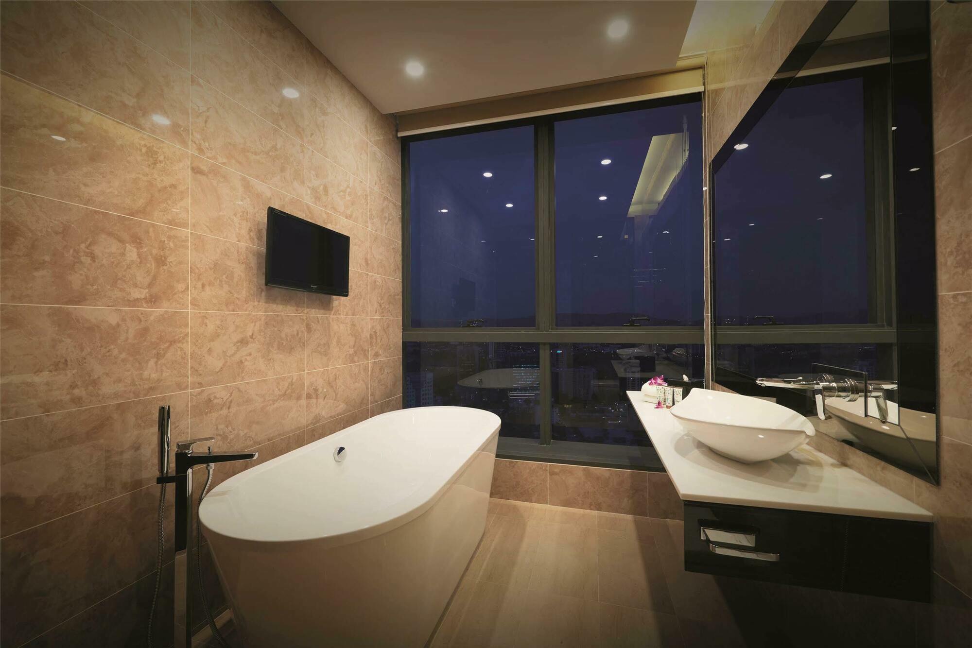 Hotel Dorsett Residences Bukit Bintang @dorsett 4*